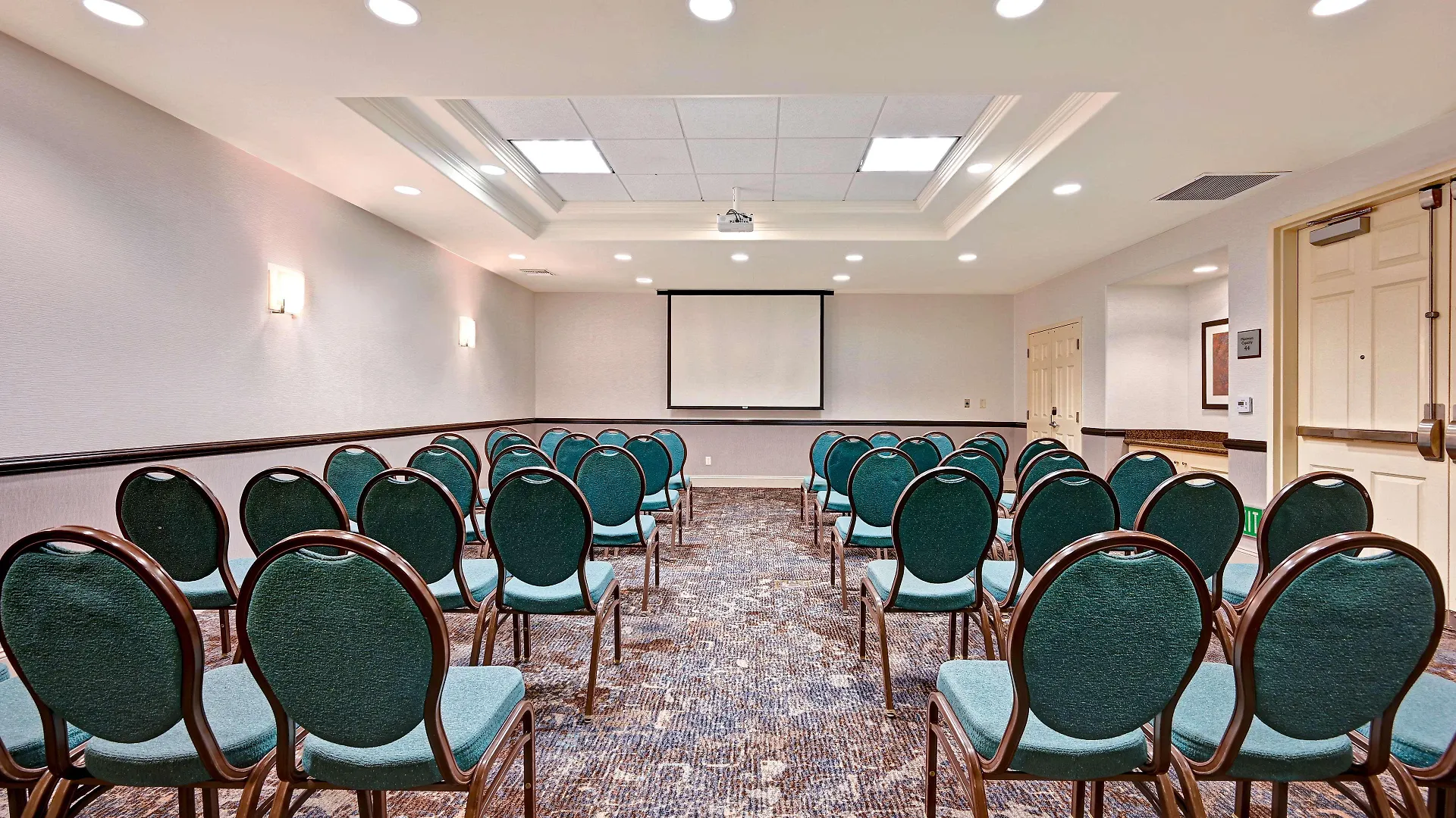 Hilton Garden Inn San Bernardino 3*,